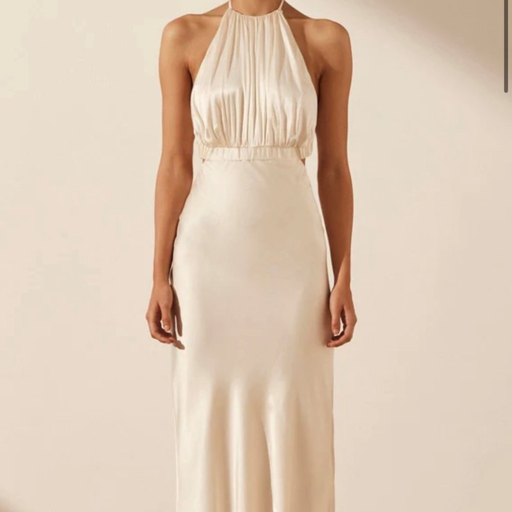 ShonaJoy MILO RUCHED OPEN BACK HALTER MIDI DRESS - COCONUT